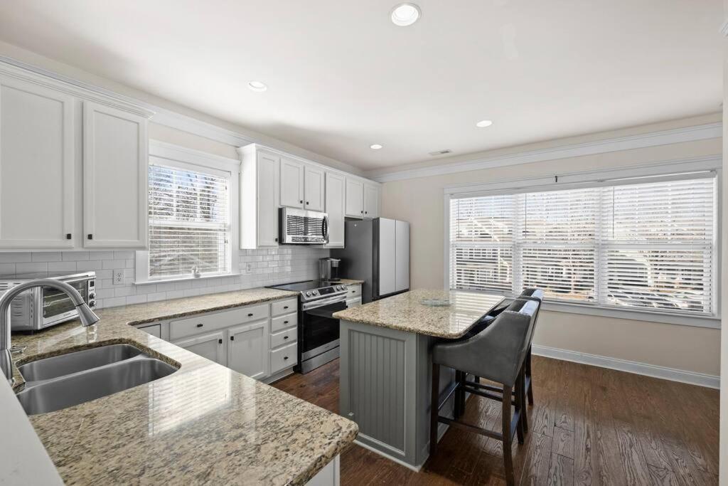 3br/3.5bath Uptown Aloft House. * Charlotte
