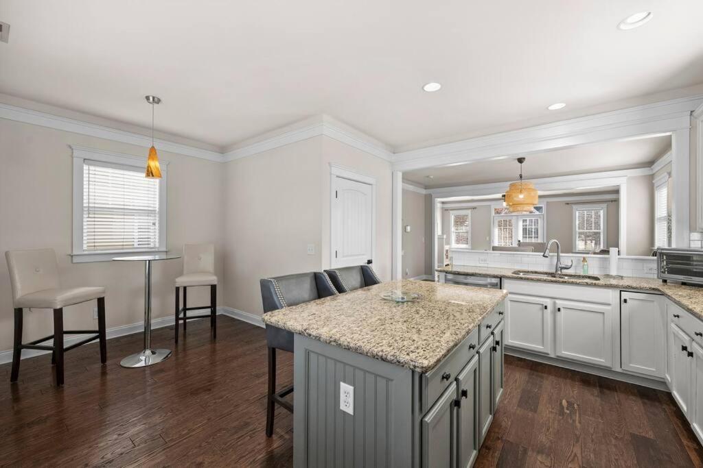 3br/3.5bath Uptown Aloft House. Charlotte
