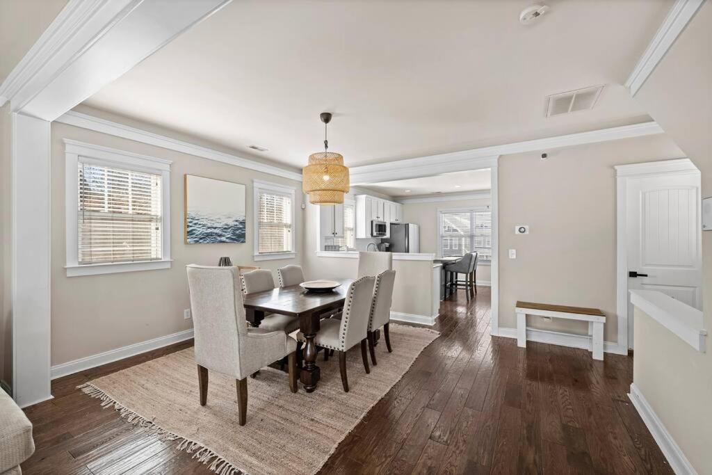 3br/3.5bath Uptown Aloft House. Holiday home