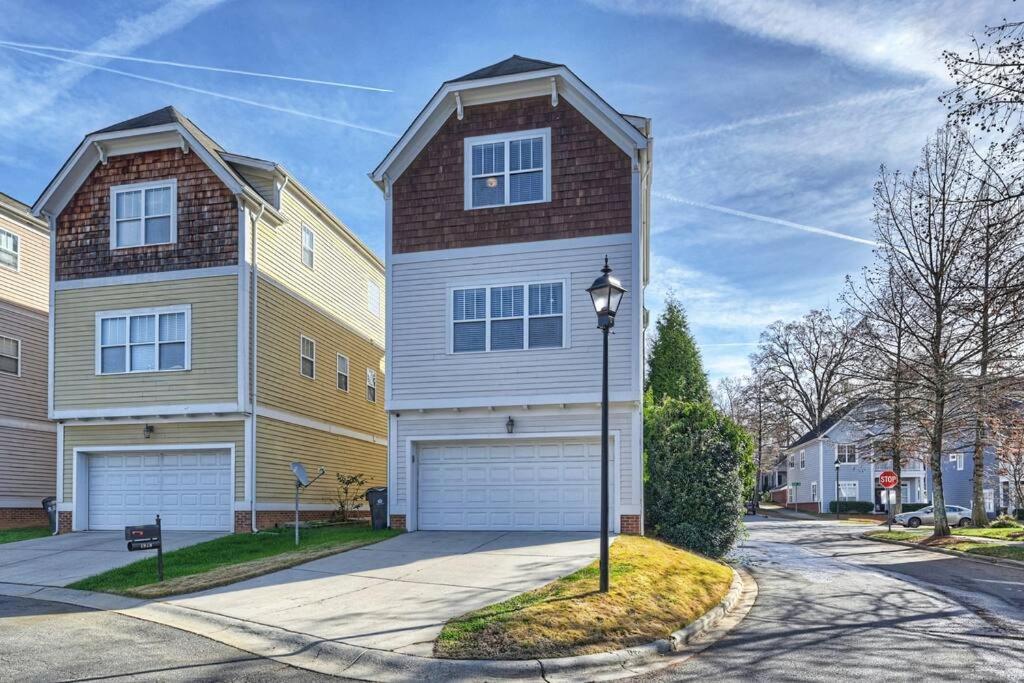 Holiday home 3br/3.5bath Uptown Aloft House. *