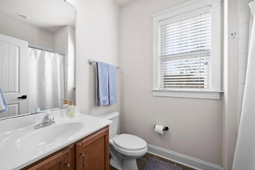 3br/3.5bath Uptown Aloft House. Holiday home Charlotte